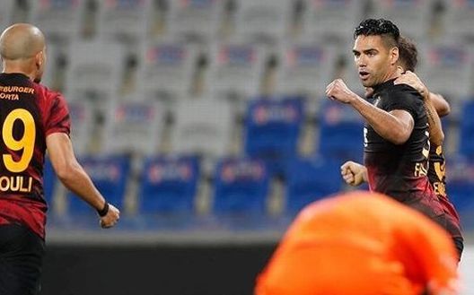 Falcao: il Galatasaray va. Domenica altro derby contro il Fenerbahce Falcao: il Galatasaray va. Domenica altro derby contro il Fenerbahce