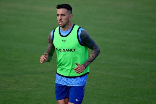 Getty Ex Inter – Vecino via dalla Lazio? Arriva il duro comunicato del club- immagine 2