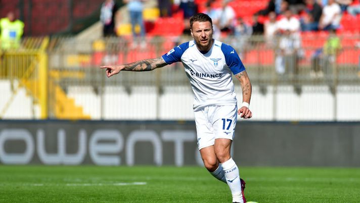 MONZA, ITALY - APRIL 02: Ciro Immobile of SS Lazio in action during the Serie A match between AC Monza and SS Lazio at Stadio Brianteo on April 02, 2023 in Monza, Italy. (Photo by Marco Rosi - SS Lazio/Getty Images) Lazio, scatta l’ora di Immobile: la probabile formazione e le ultime su Lazzari - immagine 1