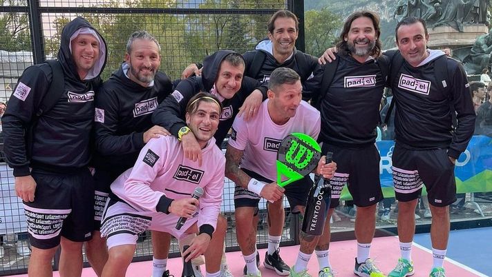 Da Vieri e Adani a Cassano e Materazzi, tanti ex campioni a Trento: “Padel con amici” Da Vieri e Adani a Cassano e Materazzi, tanti ex campioni a Trento: “Padel con amici” - immagine 1
