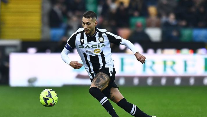 UDINE, ITALY - JANUARY 15: Roberto Pereyra of Udinese Calcio in action during the Serie A match between Udinese Calcio and Bologna FC at Dacia Arena on January 15, 2023 in Udine, Italy. (Photo by Alessandro Sabattini/Getty Images) Udinese, la probabile formazione: dal ruolo di Pereyra alla gestione di Beto e Thauvin - immagine 1
