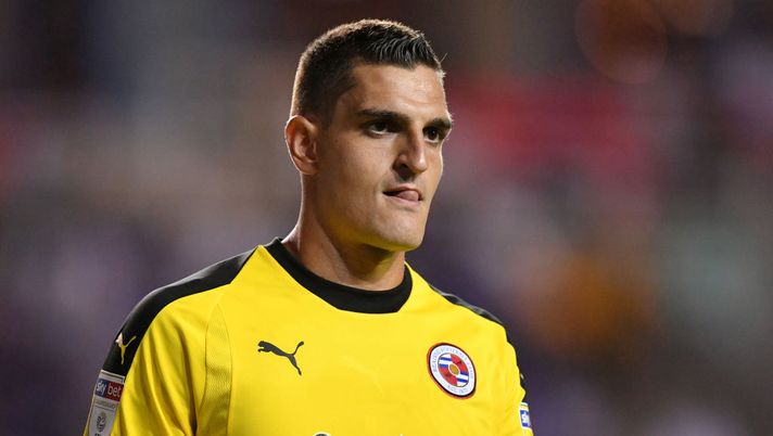 READING, ENGLAND - AUGUST 03: Vito Mannone of Reading looks on during the Sky Bet Championship match between Reading and Derby County at Madejski Stadium on August 3, 2018 in Reading, England. (Photo by Dan Mullan/Getty Images) READING, ENGLAND - AUGUST 03: Vito Mannone of Reading looks on during the Sky Bet Championship match between Reading and Derby County at Madejski Stadium on August 3, 2018 in Reading, England. (Photo by Dan Mullan/Getty Images)