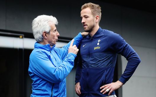 Tottenham, l’omaggio a Ventrone: piantato un albero prima dell’allenamento- immagine 2