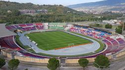 Catanzaro, al derby calabrese di Cosenza un tetto per i tifosi: 800 biglietti