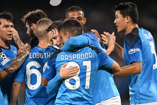 (Photo by Francesco Pecoraro/Getty Images) napoli ajax