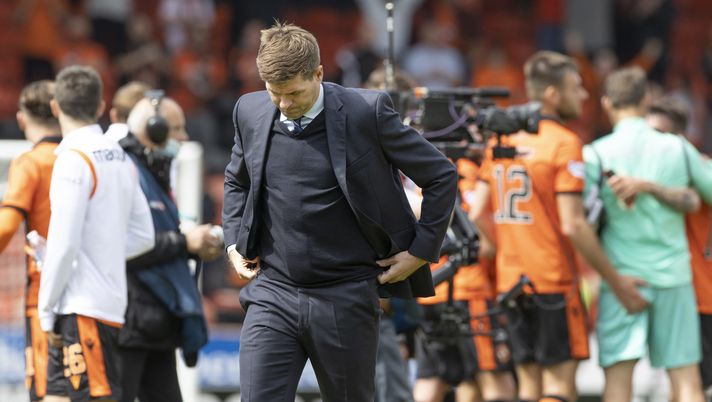 DUNDEE, SCOTLAND - AUGUST 07: Steven Gerrard, manager of Rangers at the end of the Cinch Scottish Premiership match between Dundee United and Rangers FC at  on August 7, 2021 in Dundee, United Kingdom. (Photo by Steve Welsh/Getty Images) 