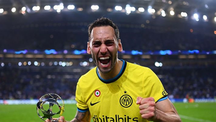 Champions League, top11 della settimana: dominio Napoli, Inter con Calhanoglu - immagine 1