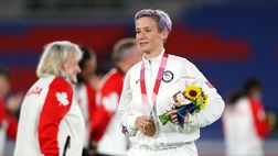 USA, la nazionale femminile avrà gli stessi stipendi degli uomini. Rapinoe: “Un nuovo giorno”