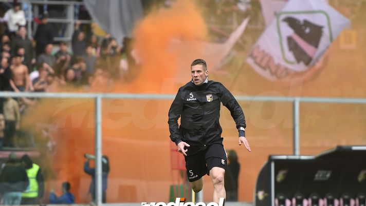 PALERMO, ITALY - MARCH 28: Slobodan Rajkovic of Palermo in action during a training session at Stadio Renzo Barbera on March 28, 2019 in Palermo, Italy. (Photo by Tullio M. Puglia/Getty Images) 