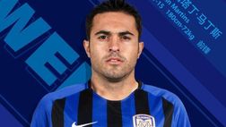 FOTO – Eder, via all’avventura cinese. Ad accogliere l’ex Inter alcuni tifosi dello Jiangsu