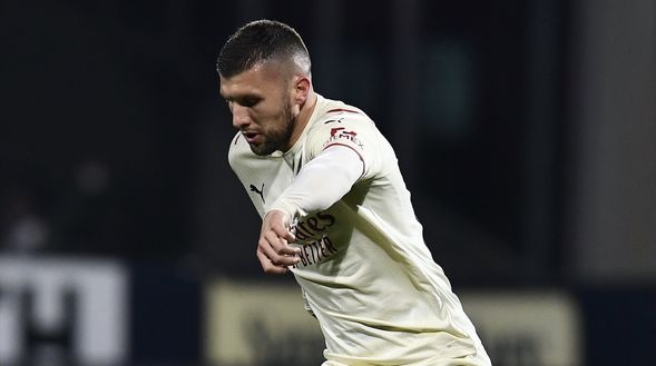 Ante Rebic (attaccante AC Milan) in gol in Salernitana-Milan 2-2 (Serie A 2021-2022) | News (Getty Images) Ante Rebic AC Milan