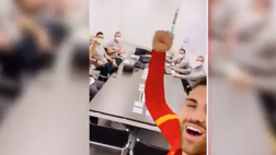 VIDEO Roma, impazza la Borja Majoral mania: il coro dei compagni per lo spagnolo… è spassoso