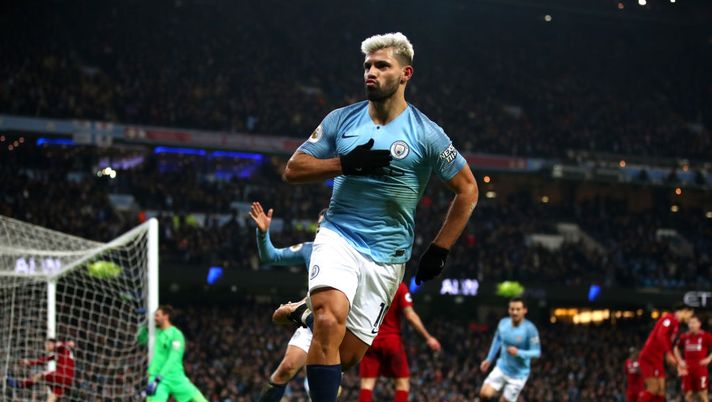 MANCHESTER, ENGLAND - JANUARY 03:  Sergio Aguero of Manchester City celebrates after scoring his team's first goal during the Premier League match between Manchester City and Liverpool FC at the Etihad Stadium on January 3, 2019 in Manchester, United Kingdom.  (Photo by Clive Brunskill/Getty Images)  MANCHESTER, ENGLAND - JANUARY 03:  Sergio Aguero of Manchester City celebrates after scoring his team's first goal during the Premier League match between Manchester City and Liverpool FC at the Etihad Stadium on January 3, 2019 in Manchester, United Kingdom.  (Photo by Clive Brunskill/Getty Images)