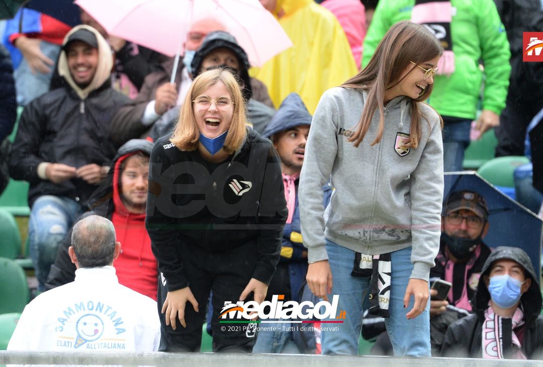 FOTO, i tifosi allo stadio per Palermo – Avellino 1-1 (Gallery) - immagine 21