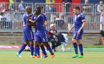 CAGLIARI, ITALY - APRIL 09: Ljajic Adem of Torino celebrates his goal 1-1 with the team-mates    during the Serie A match between Cagliari Calcio and FC Torino at Stadio Sant'Elia on April 9, 2017 in Cagliari, Italy.  (Photo by Enrico Locci/Getty Images)