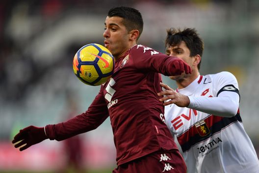 TURIN, ITALY - DECEMBER 30: Iago Falque (L) of Torino FC is challenged by Ervin Zukanovic of Genoa CFC during the serie A match between Torino FC and Genoa CFC at Stadio Olimpico di Torino on December 30, 2017 in Turin, Italy. (Photo by Valerio Pennicino/Getty Images) TURIN, ITALY - DECEMBER 30: Iago Falque (L) of Torino FC is challenged by Ervin Zukanovic of Genoa CFC during the serie A match between Torino FC and Genoa CFC at Stadio Olimpico di Torino on December 30, 2017 in Turin, Italy. (Photo by Valerio Pennicino/Getty Images)