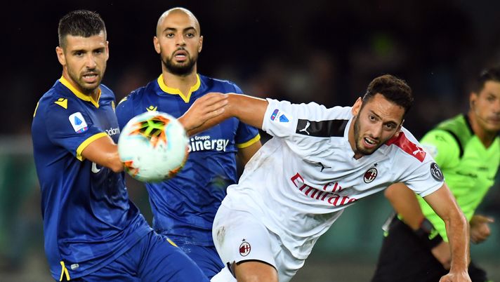 Hakan Calhanoglu in Verona-Milan, Getty Images 
