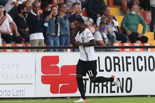 Spezia Gyasi (getty images) Spezia Gyasi (getty images)