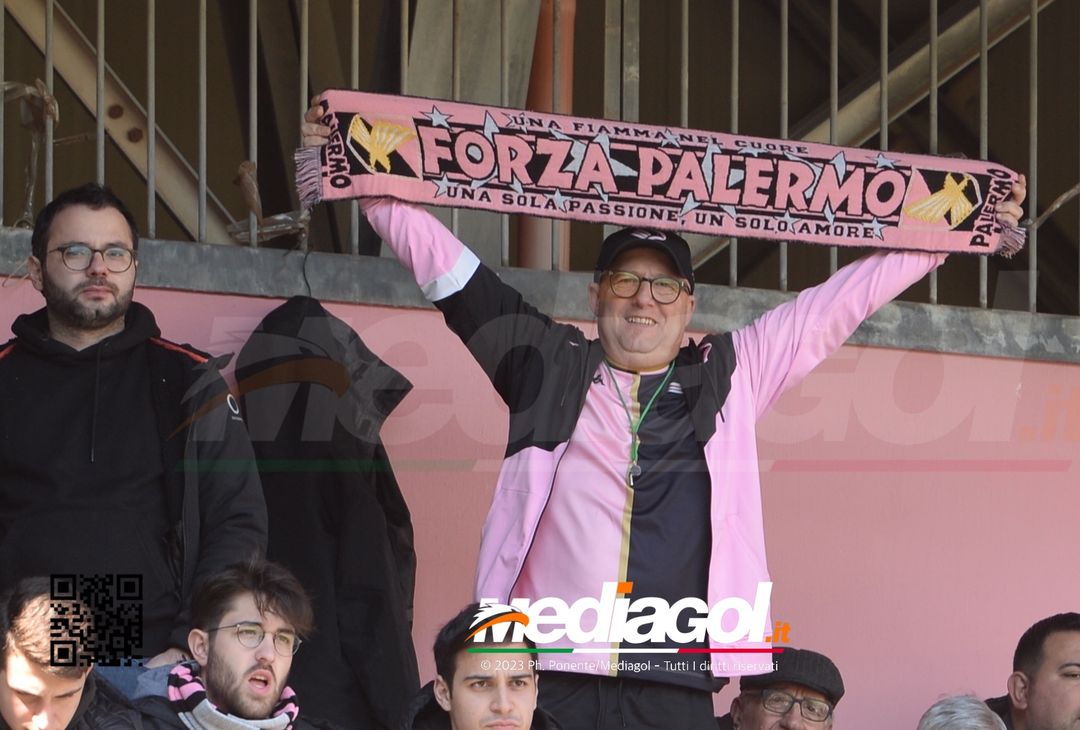 FOTOTIFO Palermo-Frosinone 1-1, i tifosi allo Stadio “Renzo Barbera” (Gallery) - immagine 67