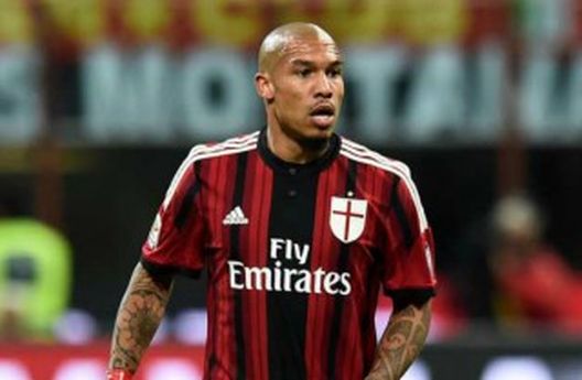 Nigel De Jong, centrocampista del Milan (Fonte: www.stadiosport.it) Nigel De Jong, centrocampista del Milan (Fonte: www.stadiosport.it)