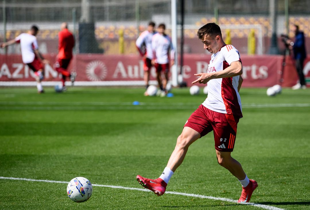 Trigoria, primo allenamento della pausa nazionali – FOTO GALLERY - immagine 49