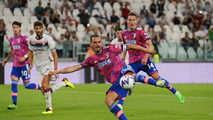 TURIN, ITALY - SEPTEMBER 11: Leonardo Bonucci of Juventus scores their team's second goal during the Serie A match between Juventus and Salernitana at on September 11, 2022 in Turin, Italy. (Photo by Jonathan Moscrop/Getty Images) Serie A, Juventus-Salernitana 2-2: Bonucci pareggia al 92′. Espulsi Milik e Cuadrado - immagine 1