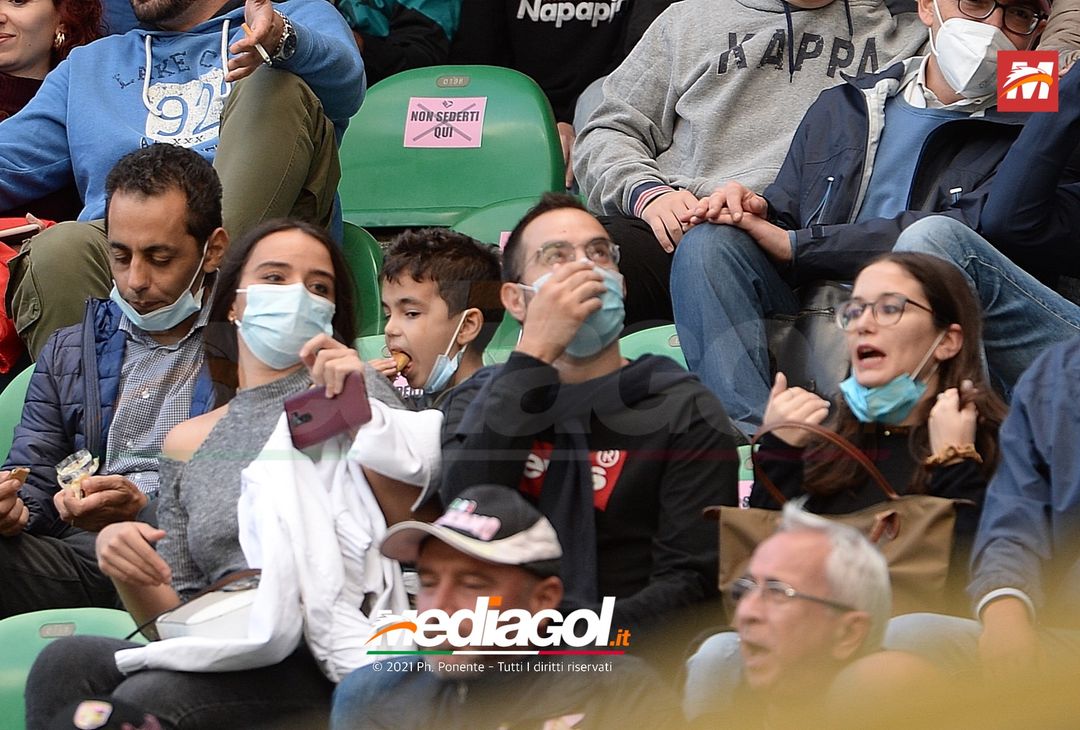 FOTO, i tifosi allo stadio per Palermo – Foggia 3-0 (Gallery) - immagine 18