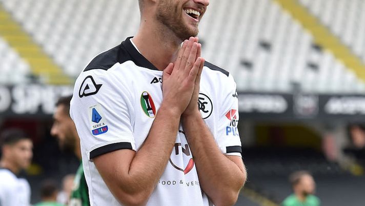during the Serie A match between Spezia Calcio and US Sassuolo at Dino Manuzzi Stadium on September 27, 2020 in Cesena, Italy. Spezia, il punto sulle condizioni di Sala, Reca e Erlic: le ultime verso la Fiorentina - immagine 1