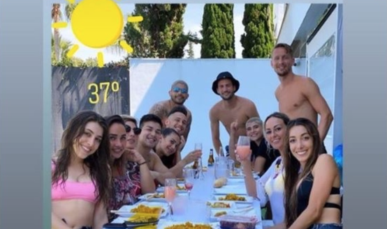 Vazquez, Ocampos, De Jong e Banega violano la quarantena Vazquez, Ocampos, De Jong e Banega violano la quarantena