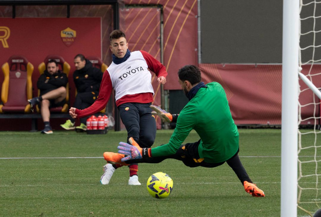 Roma, rifinitura in vista della sfida contro il Napoli – FOTO GALLERY - immagine 11