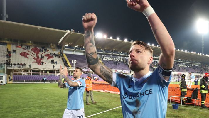 FLORENCE, ITALY - FEBRUARY 06: Ciro Immobile of ACF Fiorentina greets fans after the Serie A match between ACF Fiorentina and SS Lazio at Stadio Artemio Franchi on February 6, 2022 in Florence, Italy. (Photo by Gabriele Maltinti/Getty Images) Immobile