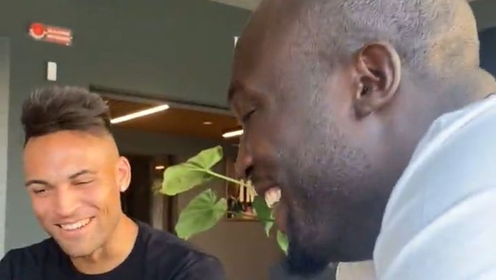 Inter, Lukaku e Lautaro commentano insieme la top 5 dei loro gol: quante risate! - immagine 1