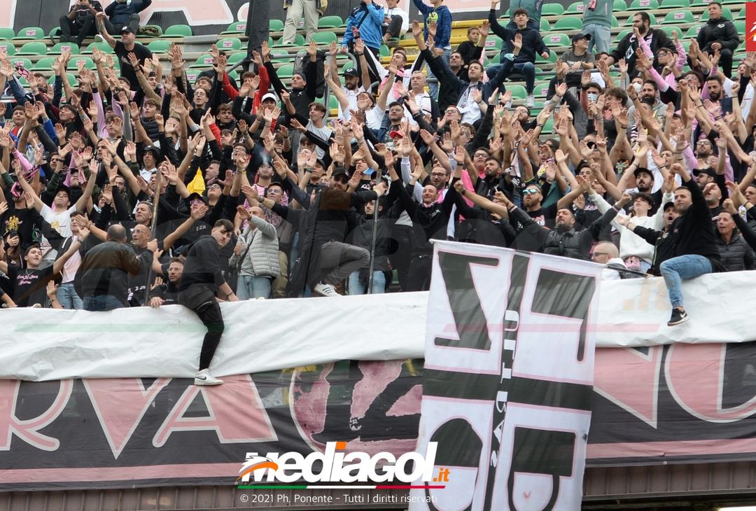 FOTO, i tifosi allo stadio per Palermo – Avellino 1-1 (Gallery) - immagine 36