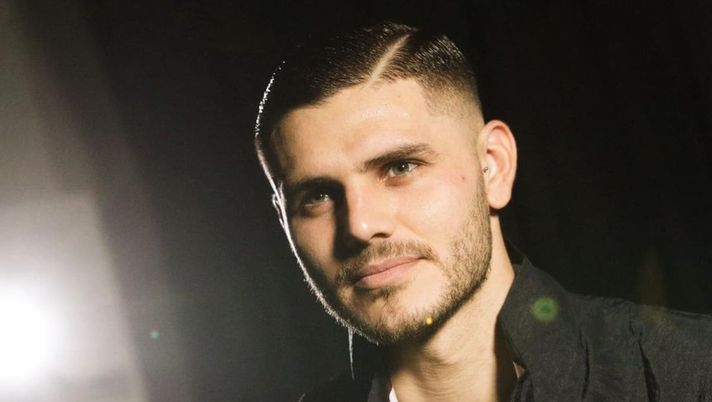 Icardi sbotta sui social: “Nessuno può parlare di me, ho due palle grandi come una casa!” - immagine 1