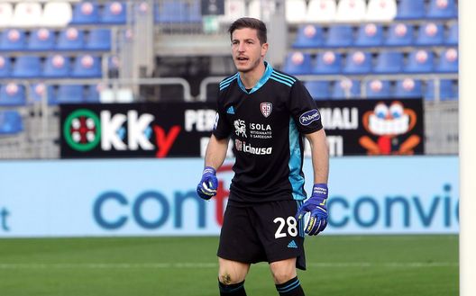 CAGLIARI, ITALY - DECEMBER 20: Alessio Cragno of Cagliari in action during the Serie A match between Cagliari Calcio and Udinese Calcio at Sardegna Arena on December 20, 2020 in Cagliari, Italy. (Photo by Enrico Locci/Getty Images) CAGLIARI, ITALY - DECEMBER 20: Alessio Cragno of Cagliari in action during the Serie A match between Cagliari Calcio and Udinese Calcio at Sardegna Arena on December 20, 2020 in Cagliari, Italy. (Photo by Enrico Locci/Getty Images)