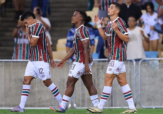 RIO DE JANEIRO, BRAZIL - MAY 29: Serna (R) of Fluminense celebrates with teammates after scoring the team's second goal during the Copa CONMEBOL Sudamericana 2025 Group F match between Fluminense and Once Caldas at Maracana Stadium on May 29, 2025 in Rio de Janeiro, Brazil. (Photo by Buda Mendes/Getty Images) Chi gioca nel Fluminense? Da Thiago Silva a Ganso, tutto sull’avversaria dell’Inter- immagine 3