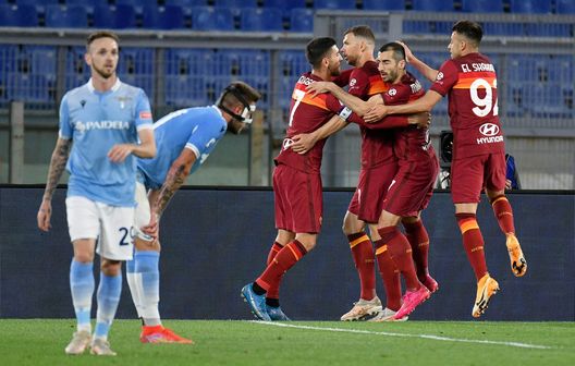 ROME, ITALY - MAY 15: Henrikh Mkhitaryan of AS Roma celebrates a opening goal with his team mates during the Serie A match between AS Roma and SS Lazio at Stadio Olimpico on May 15, 2021 in Rome, Italy. (Photo by Marco Rosi - SS Lazio/Getty Images) ROME, ITALY - MAY 15: Henrikh Mkhitaryan of AS Roma celebrates a opening goal with his team mates during the Serie A match between AS Roma and SS Lazio at Stadio Olimpico on May 15, 2021 in Rome, Italy. (Photo by Marco Rosi - SS Lazio/Getty Images)