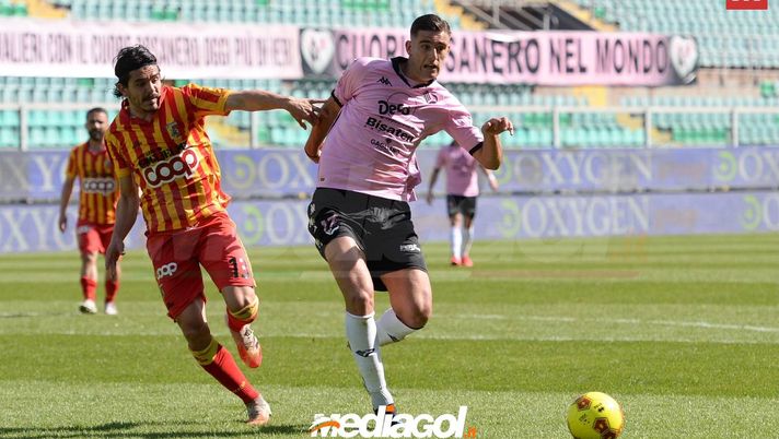 Lucca: “A Palermo migliorato sotto vari aspetti. Gol più bello? Non ho dubbi. Io, più Dzeko che Ibrahimovic” Lucca: “A Palermo migliorato sotto vari aspetti. Gol più bello? Non ho dubbi. Io, più Dzeko che Ibrahimovic”