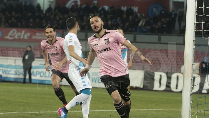 VIDEO Serie A, Napoli-Palermo 1-1: mezza impresa rosanero, gli highlights del match 