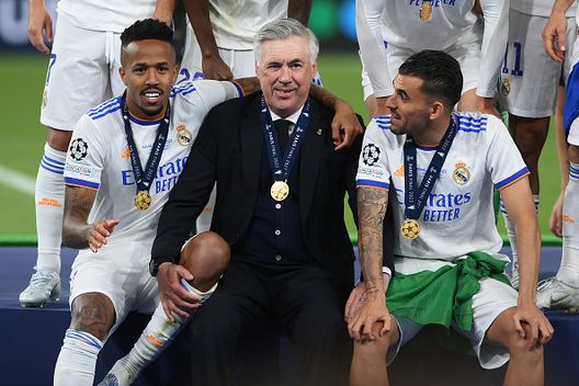 (Photo by Shaun Botterill/Getty Images) L’evertoniano Ancelotti: altro derby vinto contro Jurgen Klopp- immagine 2