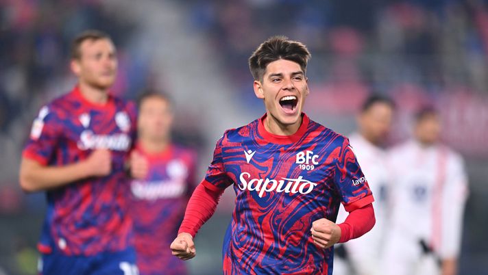 BOLOGNA, ITALY - DECEMBER 03: Benjamin Dominguez of Bologna celebrates scoring his team's third goal during the Coppa Italia match between Bologna FC and AC Monza at Renato Dall'Ara Stadium on December 03, 2024 in Bologna, Italy. (Photo by Alessandro Sabattini/Getty Images) Gazzetta – Bologna, il futuro passa dai giovani - immagine 1