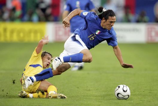 camoranesi (Photo by Mike Hewitt/Getty Images) Camoranesi snobba il Napoli: “Solo Inter e Juve contenderanno lo scudetto al Milan”- immagine 2