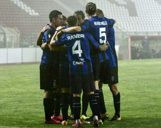 Il Renate festeggia dopo la vittoria contro la Juventus U23 Il Renate festeggia dopo la vittoria contro la Juventus U23