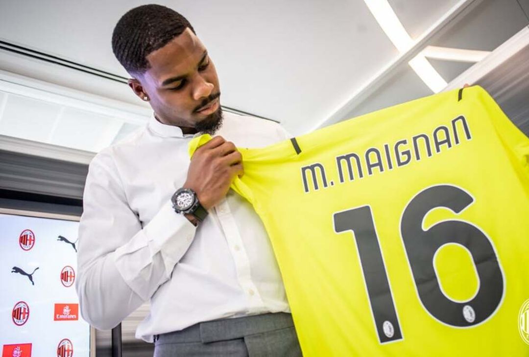  Mike Maignan è ufficialmente il nuovo portiere del Milan (acmilan.com) 