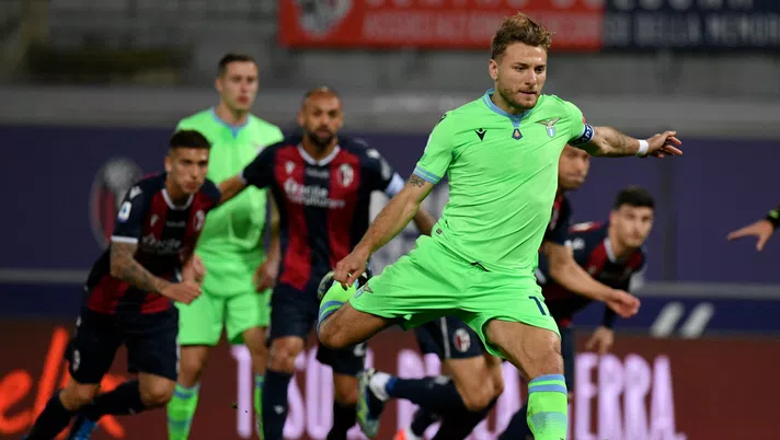 Immobile sbaglia il rigore contro il Bologna