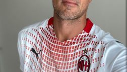Puyol, Rivaldo, Dybala, i “like” eccellenti per Paolo Maldini in maglia bianca: “Mi ricorda tutte le nostre Finali”