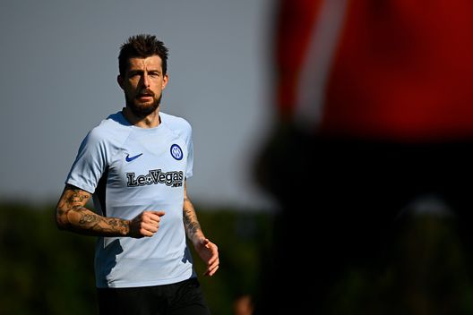 Inter, scatto in difesa: il club pensa al dopo Acerbi. Hermoso, colpo top a parametro zero- immagine 2