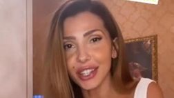 VIDEO / Manuela Ferrera risponde a Urtis: “Sedere rifatto? Colpo basso”