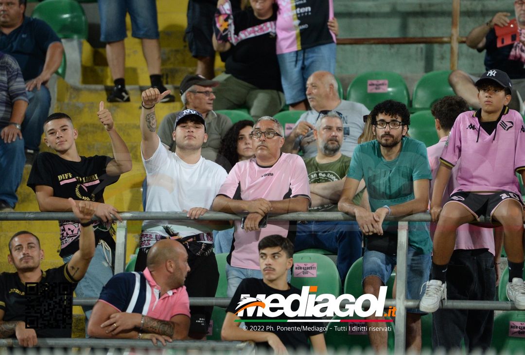 FOTOTIFO, Palermo-Ascoli 2-3: i tifosi allo stadio “Renzo Barbera” (Gallery) - immagine 31