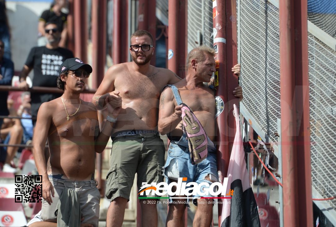 FOTOTIFO, Reggina-Palermo 3-0: i tifosi allo stadio “Oreste Granillo” (Gallery) - immagine 45